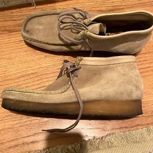 Clark’s Wallabees Size 8.5 Men